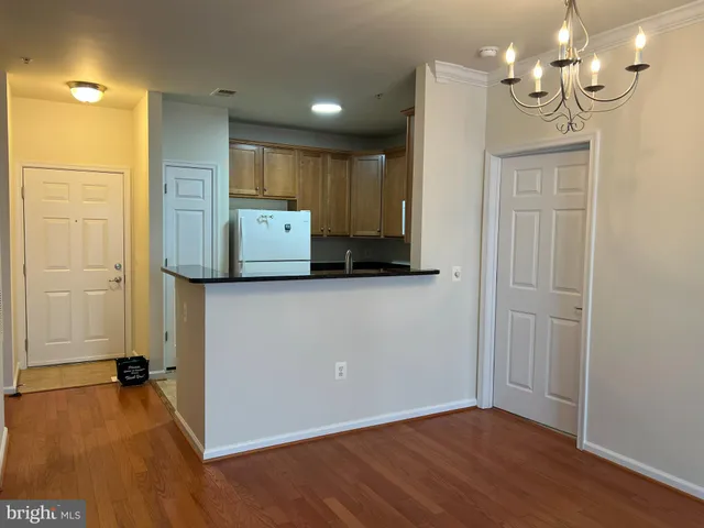 $2,200 | 3840 Lightfoot Street, Unit 240, Chantilly, VA 20151