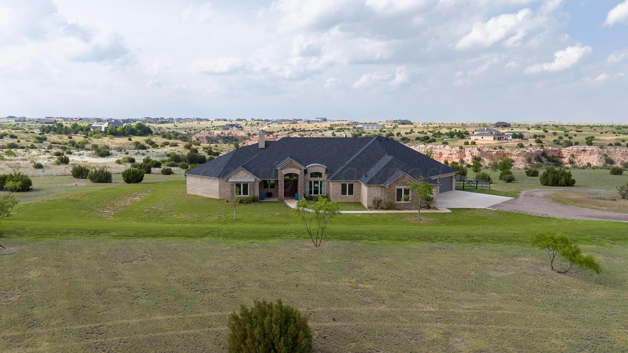 7701 East Lake View Drive -04
