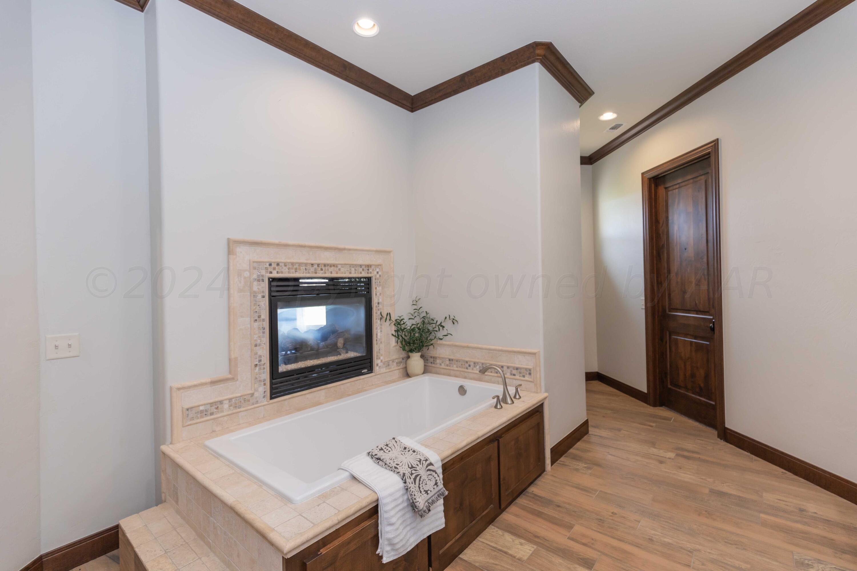 7701 East Lake View Road Amarillo, TX 79118 - Photo 44 of 96 MASTER BATH VIEW 3