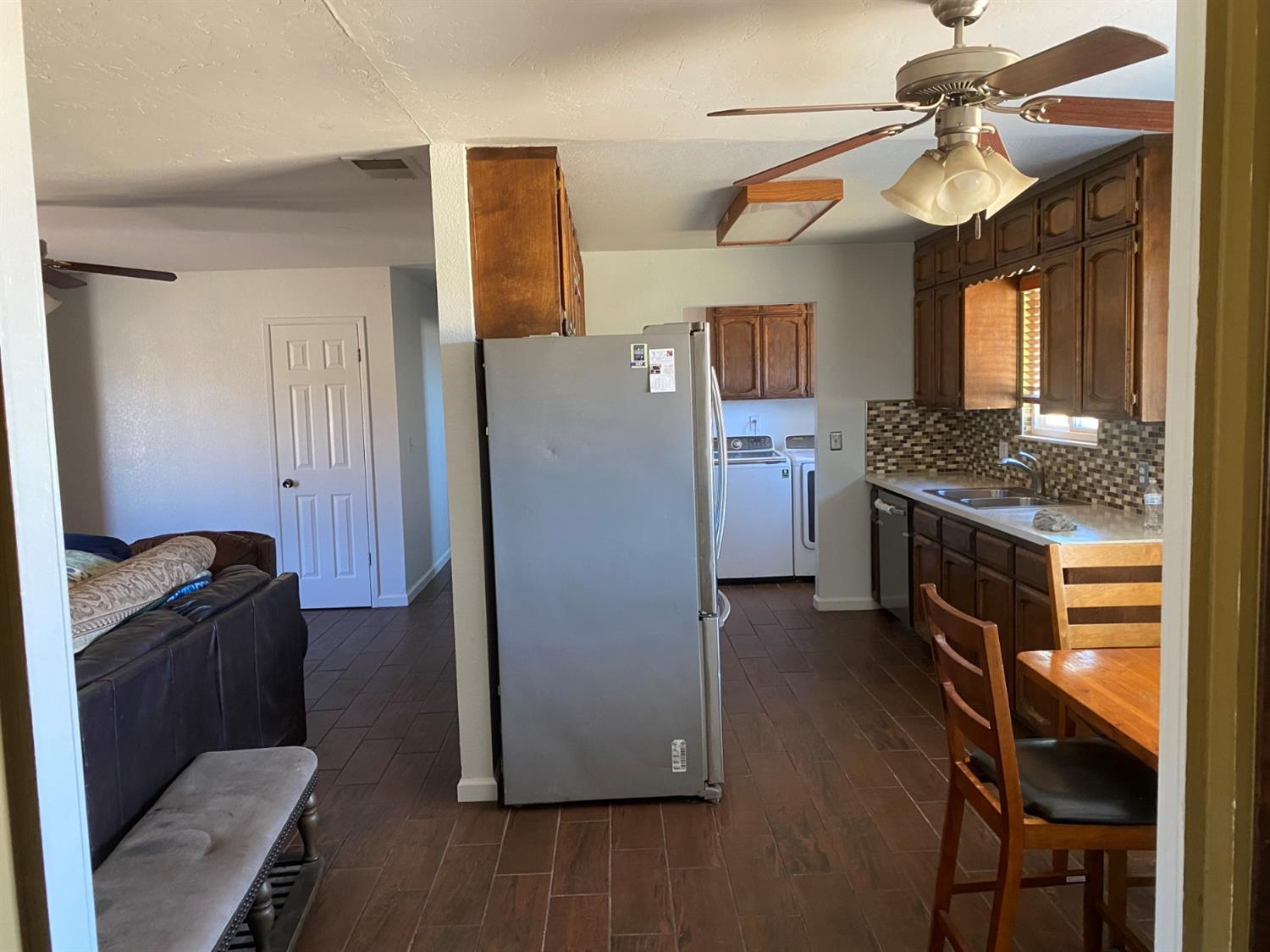22208 Frontier Road Clovis, CA 93619 - Photo 10 of 23 Gallery Image 10