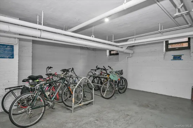 $250,000 | 210 Martine Avenue, Unit 6M, White Plains, NY 10601