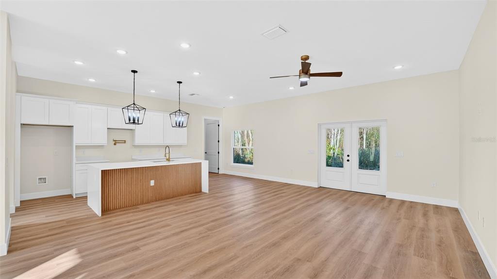 257 Lago Vista Street DeBary, FL 32713 - Photo 10 of 35