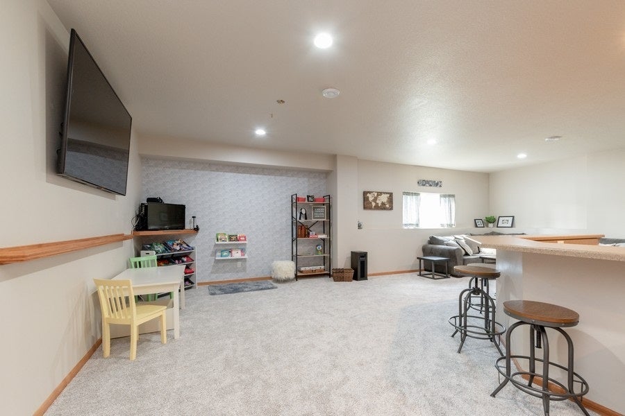 3365 Wild Rose Road Cedar Rapids, IA 52411 - Photo 20 of 28 Gallery Image 20