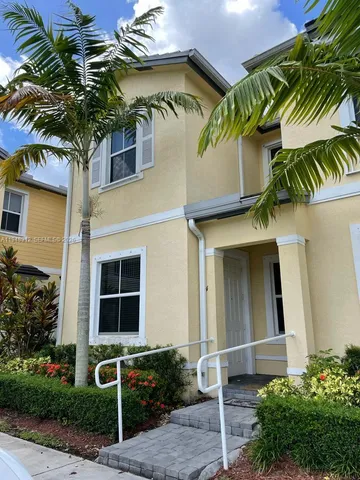 $2,100 | 134 Northeast 28th Terrace, Unit 4, Homestead, FL 33033