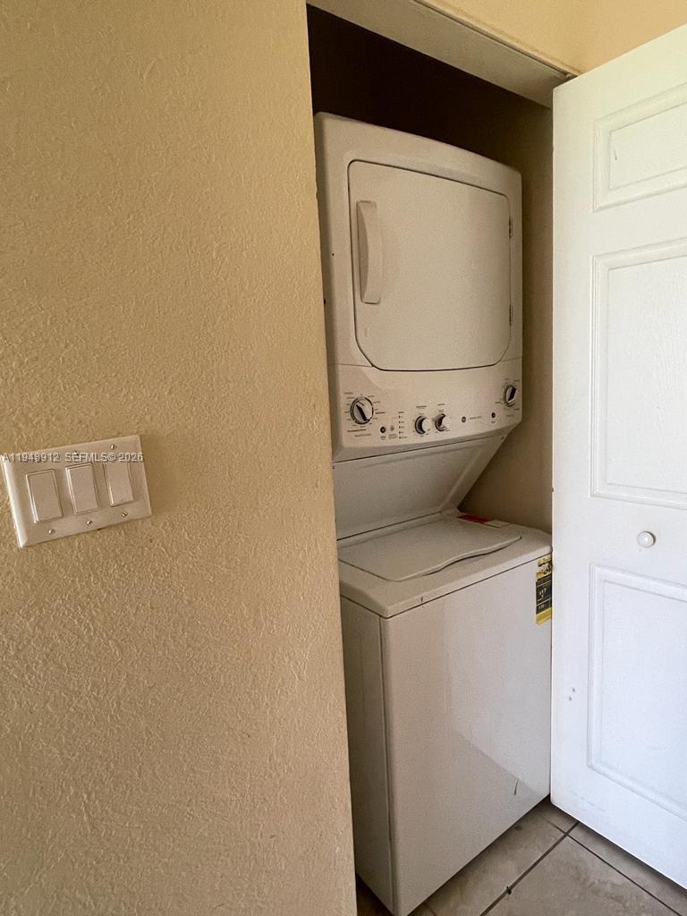 134 Northeast 28th Terrace, Unit 4 Homestead, FL 33033 - Photo 5 of 17