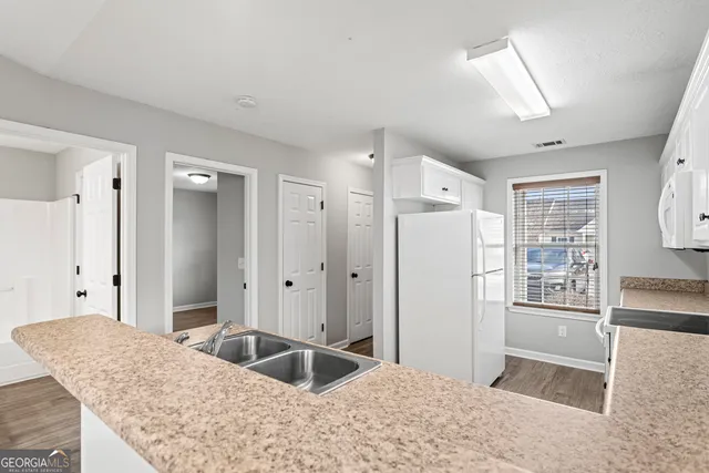 $1,400 | 233 Sunview Drive, Statesboro, GA 30458