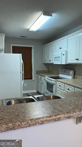 $1,400 | 233 Sunview Drive, Statesboro, GA 30458