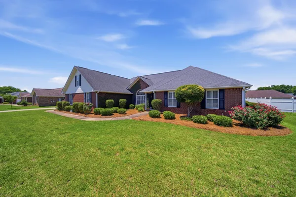 $339,800 | 1220 Malone Drive, Sumter, SC 29154