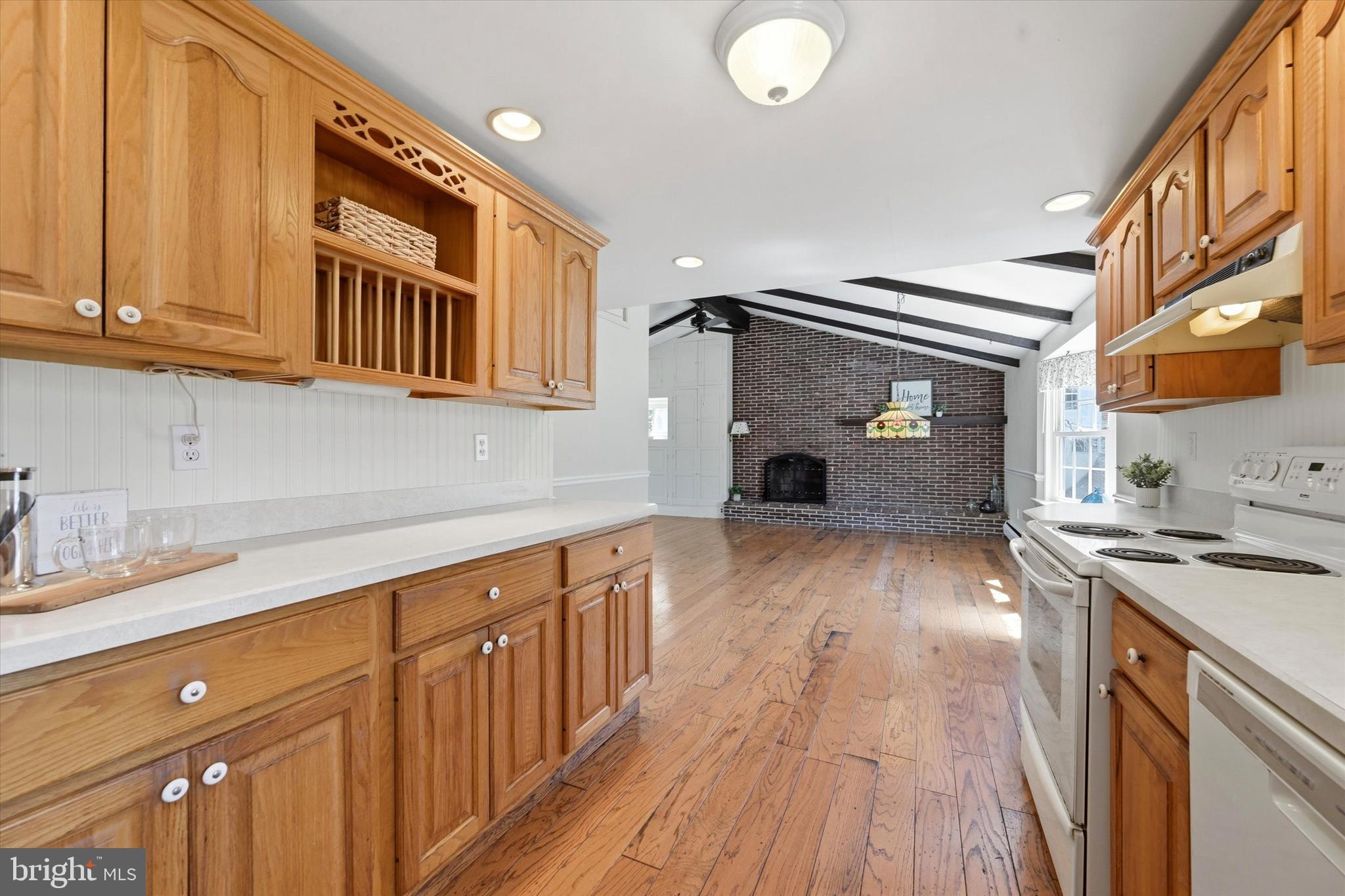 51 Rampart East Media, PA 19063 - Photo 6 of 48