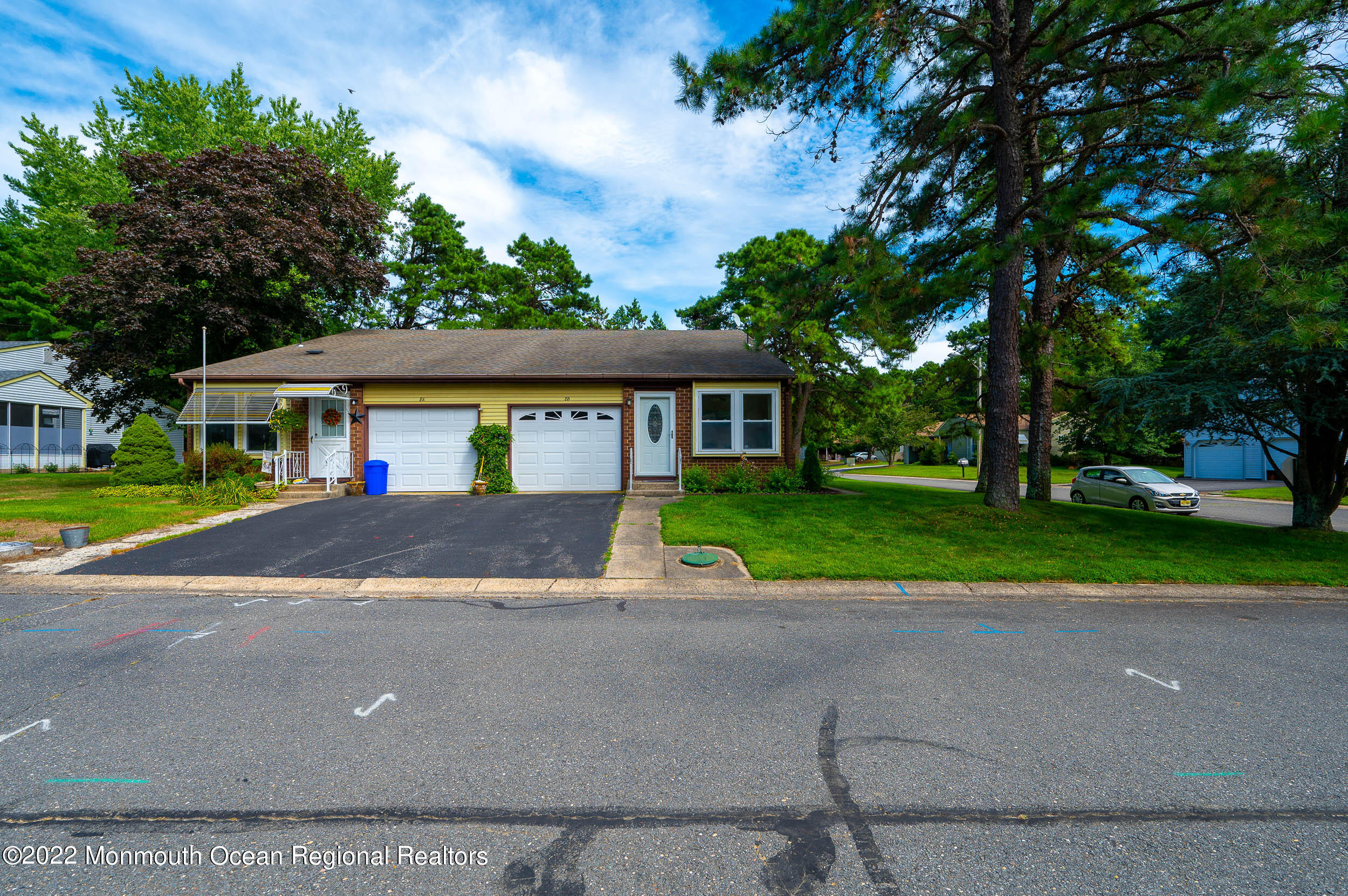 8A Medford Road, Unit B Whiting, NJ 08759 - Photo 2 of 19 Front 1a