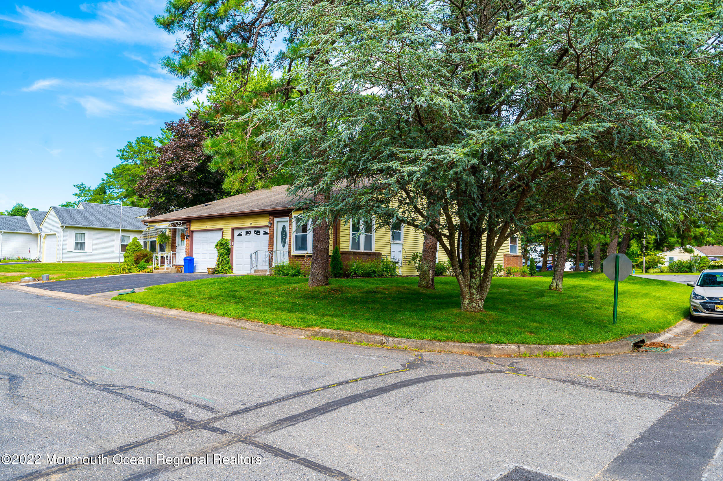 8A Medford Road, Unit B Whiting, NJ 08759 - Photo 3 of 19 Front 2