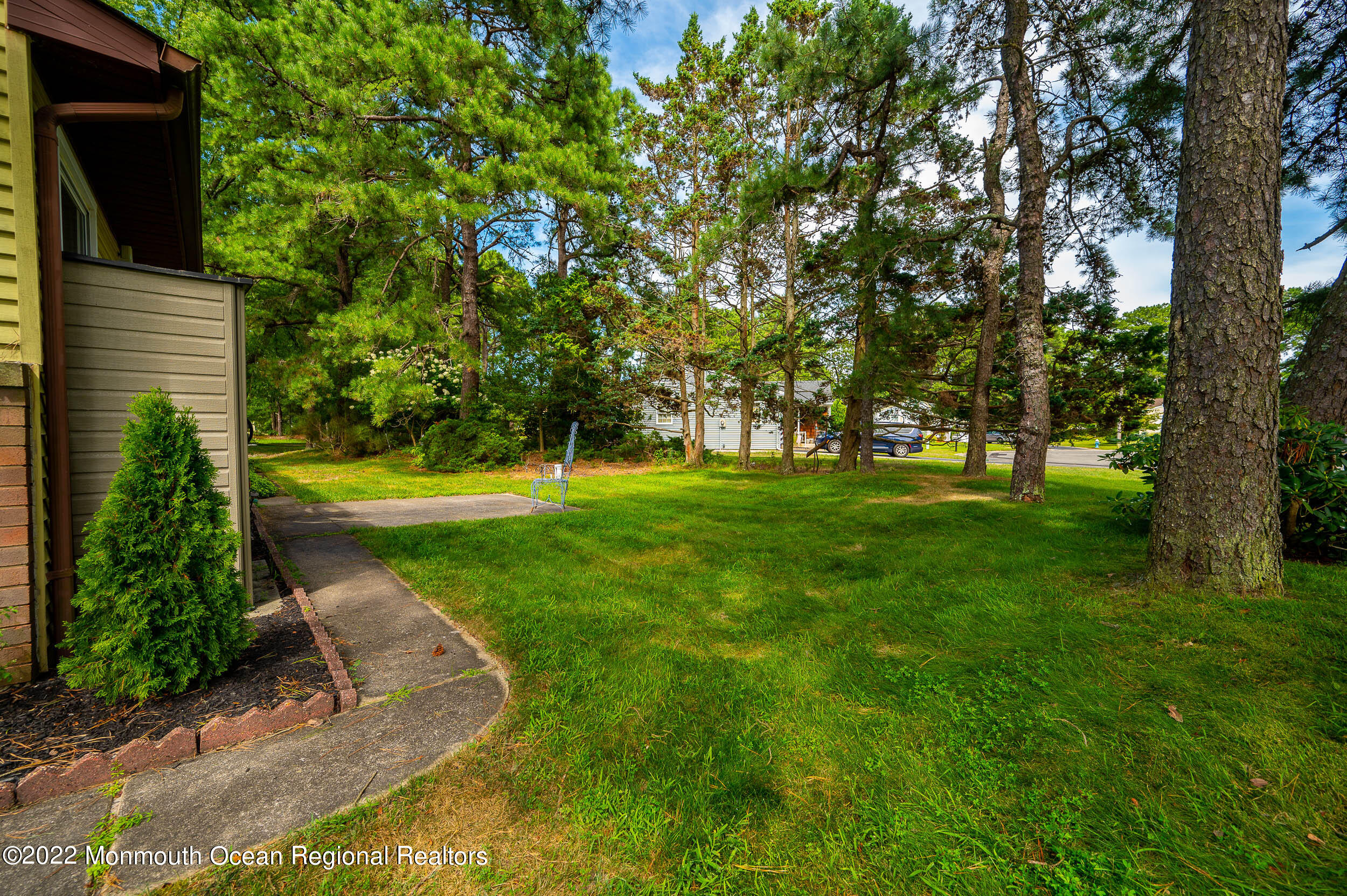 8A Medford Road, Unit B Whiting, NJ 08759 - Photo 4 of 19 Back 1