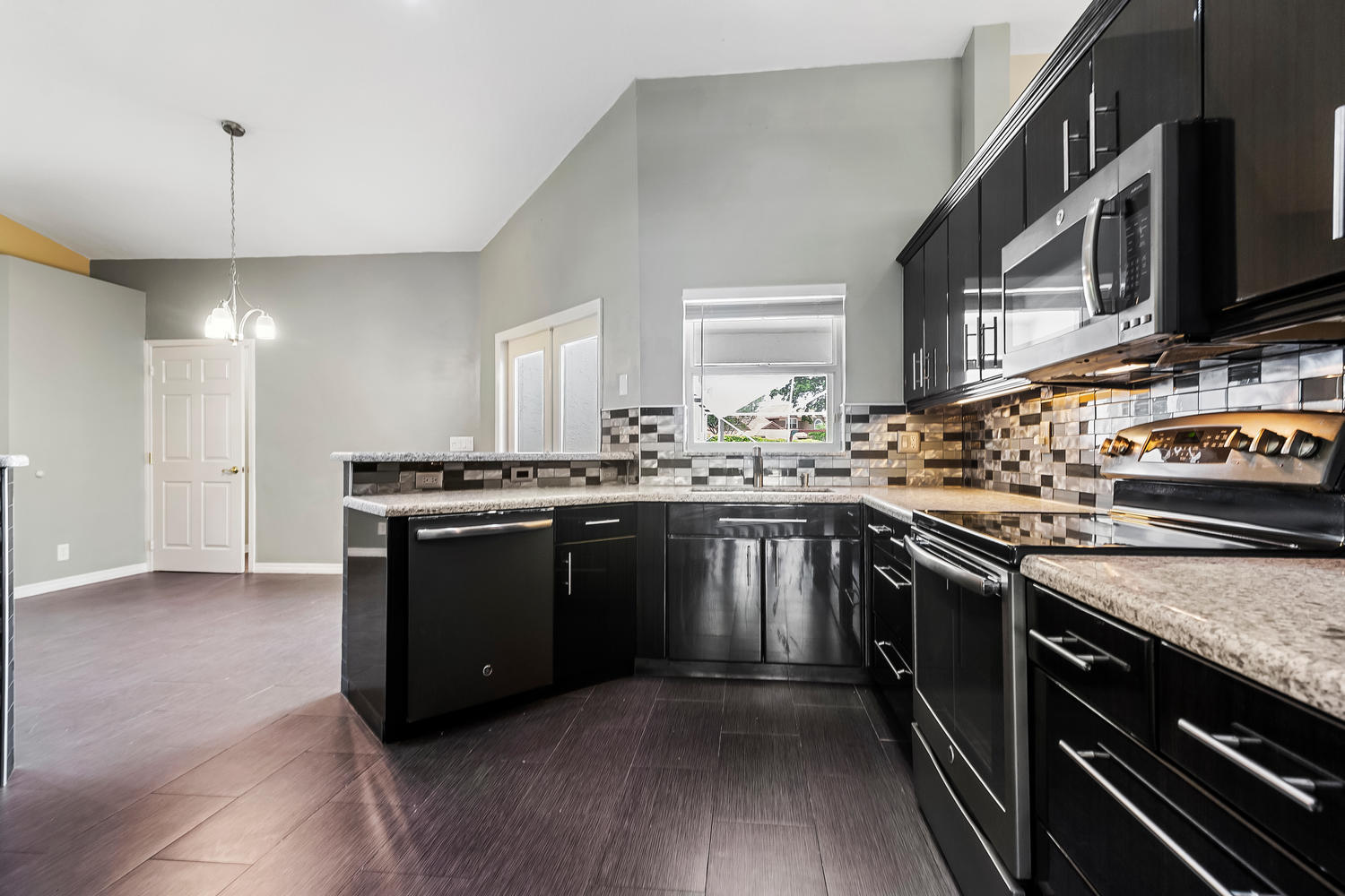 18767 Cape Sable Drive Boca Raton, FL 33498 - Photo 18 of 53 kitchen