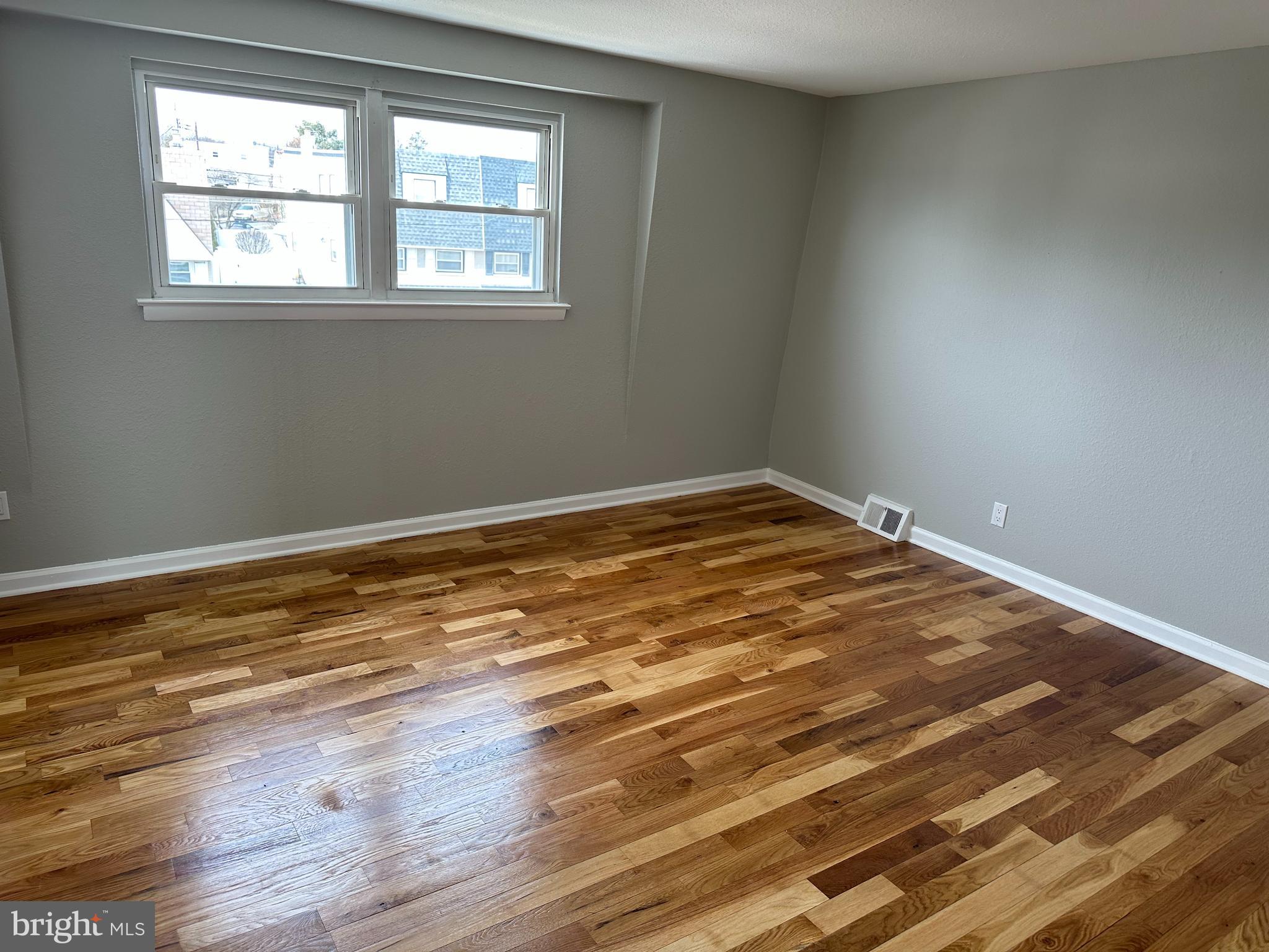 2817 Sebring Road Philadelphia, PA 19152 - Photo 10 of 20 Gallery Image 10