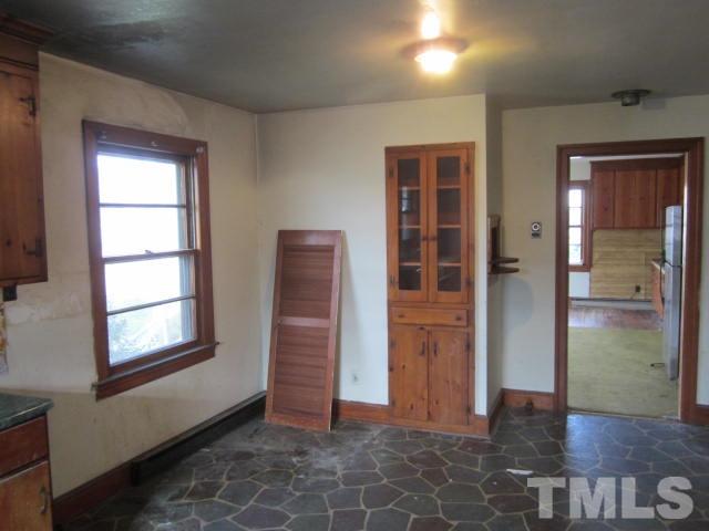1935 Raleigh Road Henderson, NC 27536 - Photo 10 of 17 Gallery Image 10