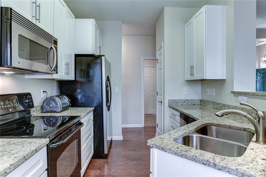 49 Summer Meadow Road Arden, NC 28704 - Photo 10 of 32 Gallery Image 10