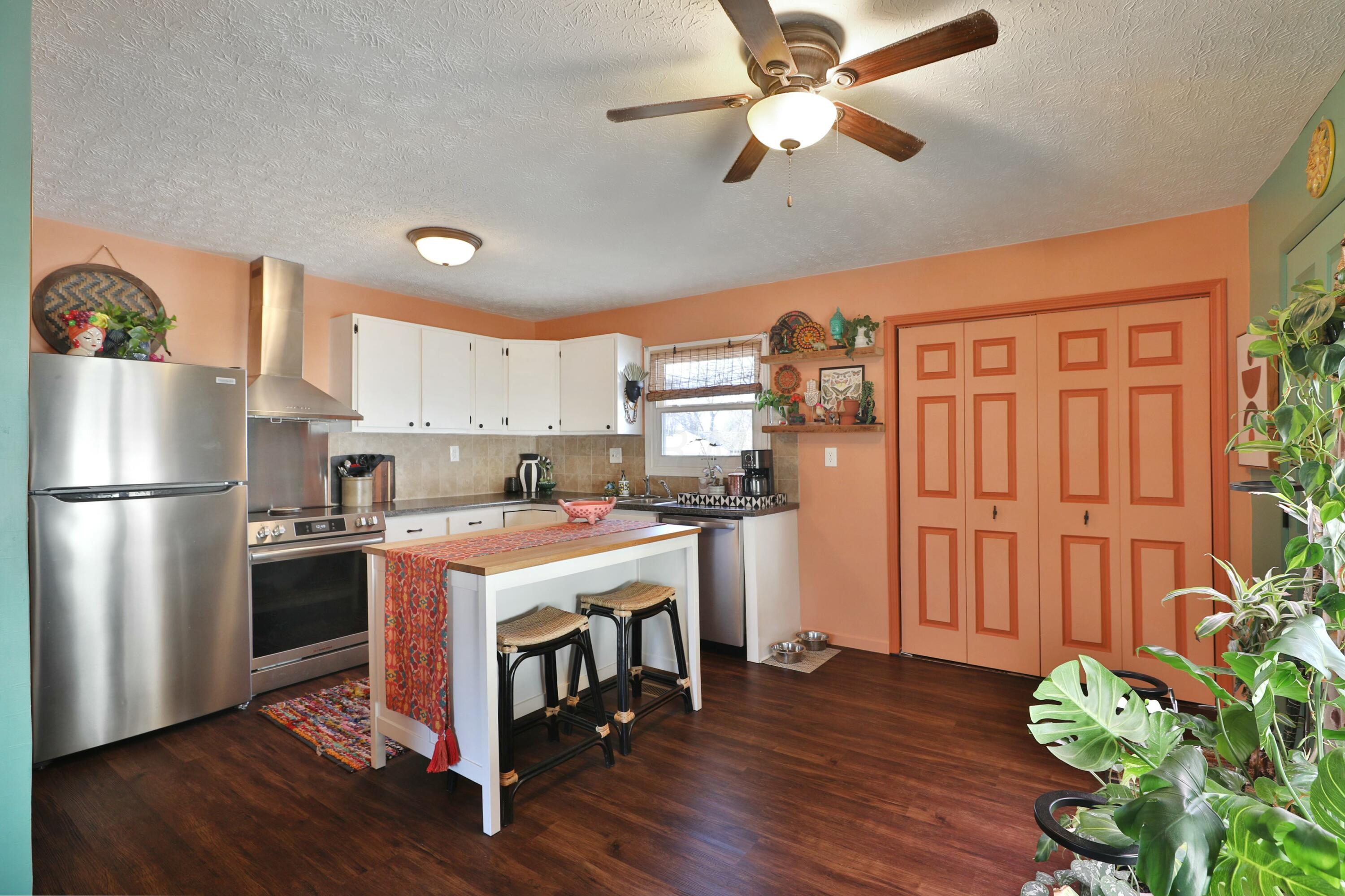1045 Cottingham Road Reynoldsburg, OH 43068 - Photo 12 of 36 tempImageEyyM6m
