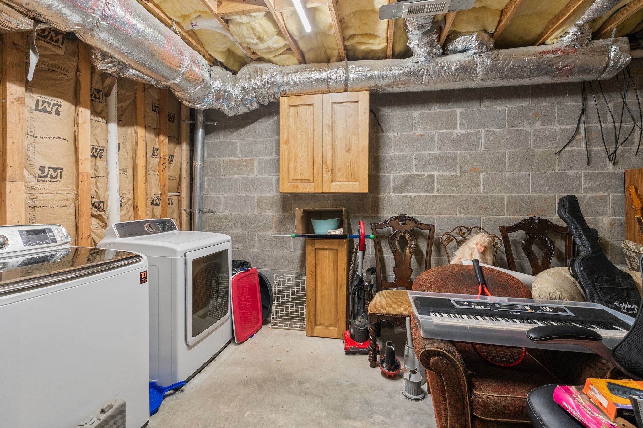 2504 Bearwallow Road Ashland City, TN 37015 - Photo 36 of 48 a utility room with dryer and washer