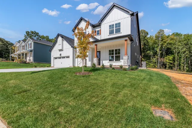 $824,990 | 7253 Fairlawn Drive, Fairview, TN 37062