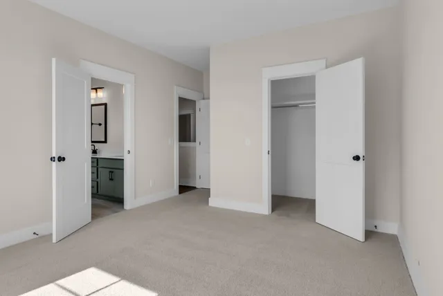 $824,990 | 7253 Fairlawn Drive, Fairview, TN 37062