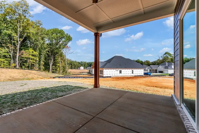 $824,990 | 7253 Fairlawn Drive, Fairview, TN 37062