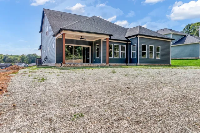 $824,990 | 7253 Fairlawn Drive, Fairview, TN 37062