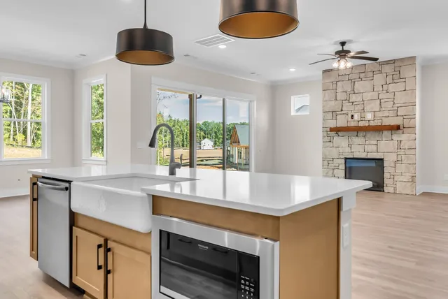 $824,990 | 7253 Fairlawn Drive, Fairview, TN 37062