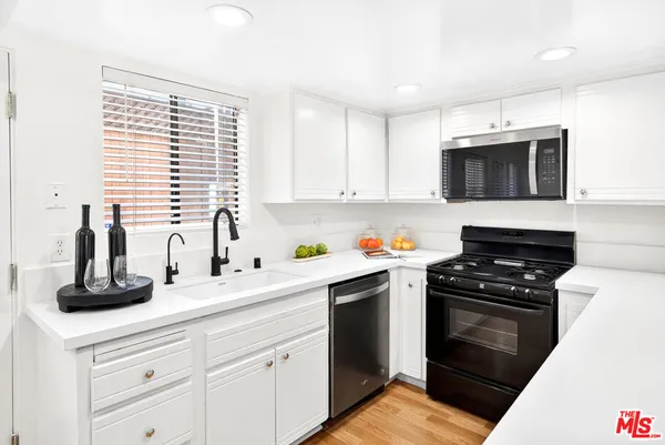 $1,595,000 | 1207 California Avenue, Santa Monica, CA 90403