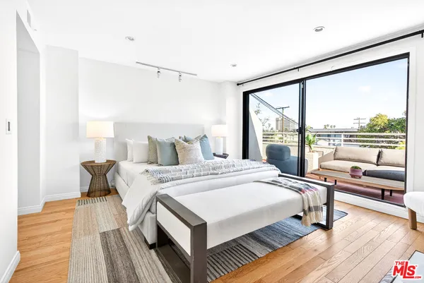 $1,595,000 | 1207 California Avenue, Santa Monica, CA 90403