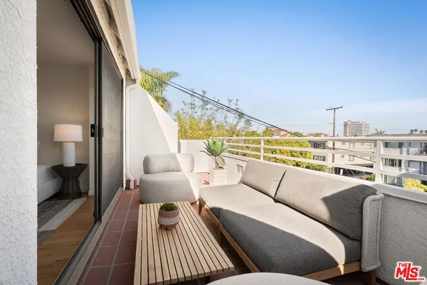 $1,595,000 | 1207 California Avenue, Santa Monica, CA 90403