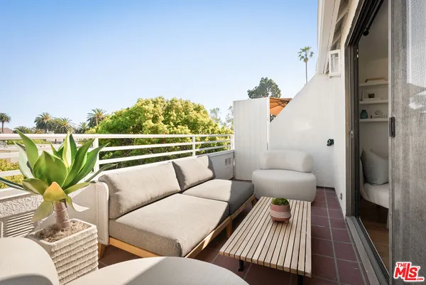 $1,595,000 | 1207 California Avenue, Santa Monica, CA 90403