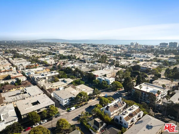 $1,595,000 | 1207 California Avenue, Santa Monica, CA 90403