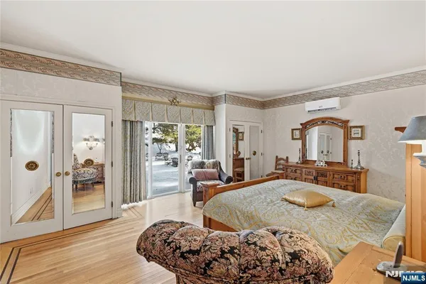 $2,500,000 | 12 East Saddle River Road, Saddle River, NJ 07458