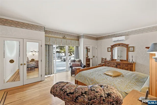 $2,500,000 | 12 East Saddle River Road, Saddle River, NJ 07458