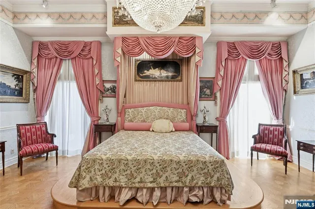 $2,500,000 | 12 East Saddle River Road, Saddle River, NJ 07458