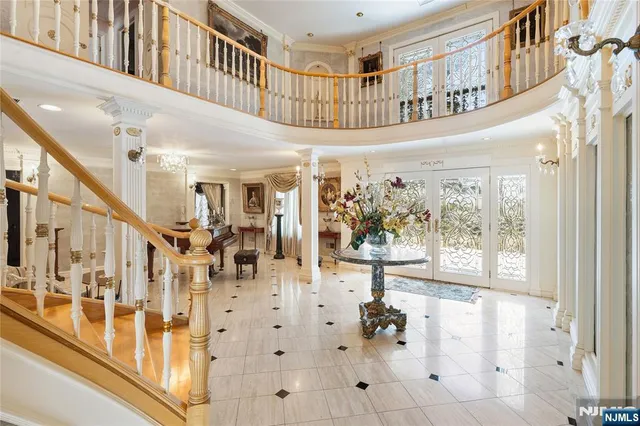 $2,500,000 | 12 East Saddle River Road, Saddle River, NJ 07458