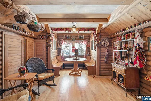 $2,500,000 | 12 East Saddle River Road, Saddle River, NJ 07458