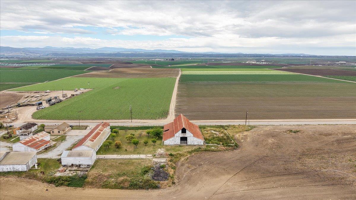 30 San Jon Road Salinas, CA 93907 - Photo 3 of 31
