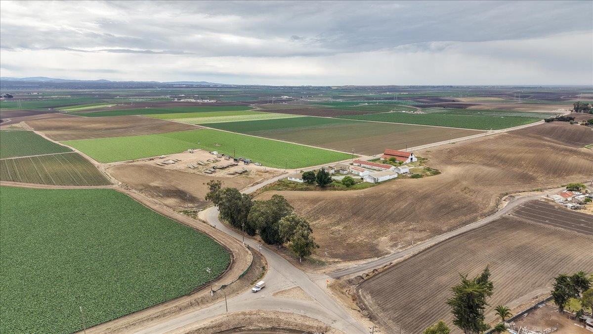 30 San Jon Road Salinas, CA 93907 - Photo 4 of 31