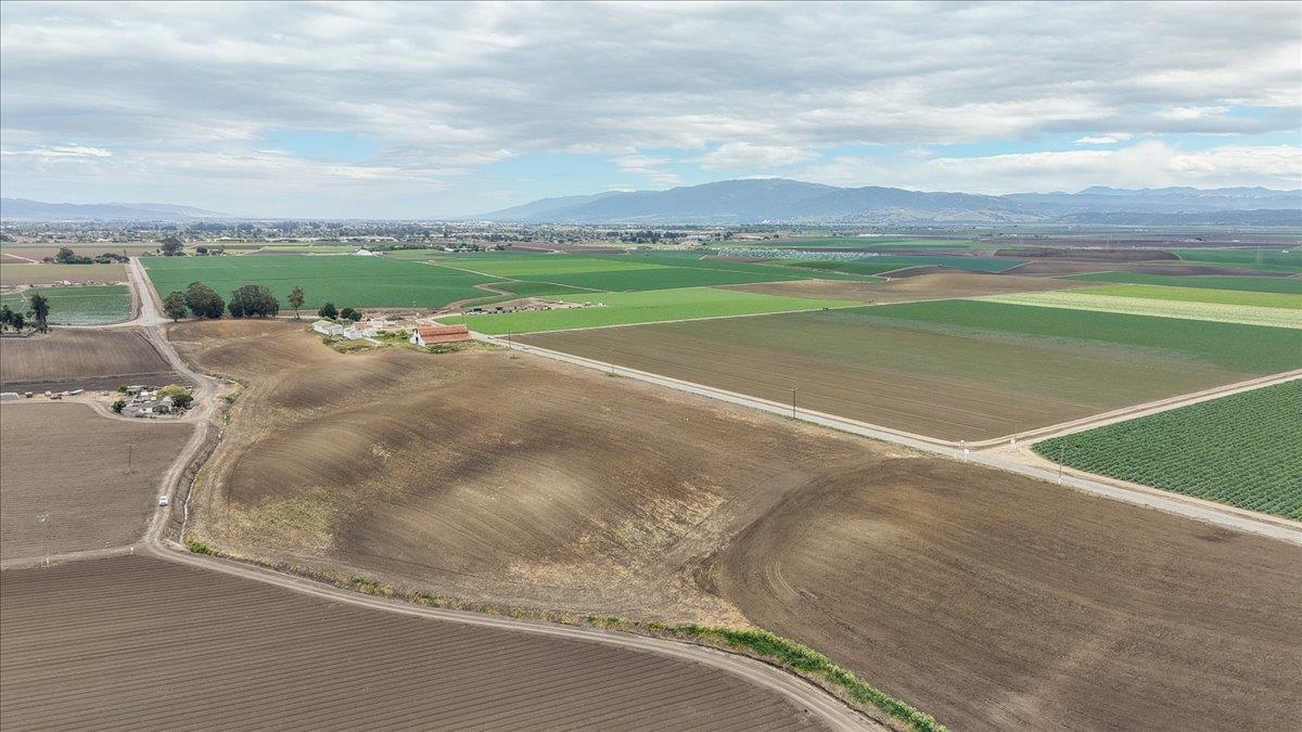 30 San Jon Road Salinas, CA 93907 - Photo 7 of 31