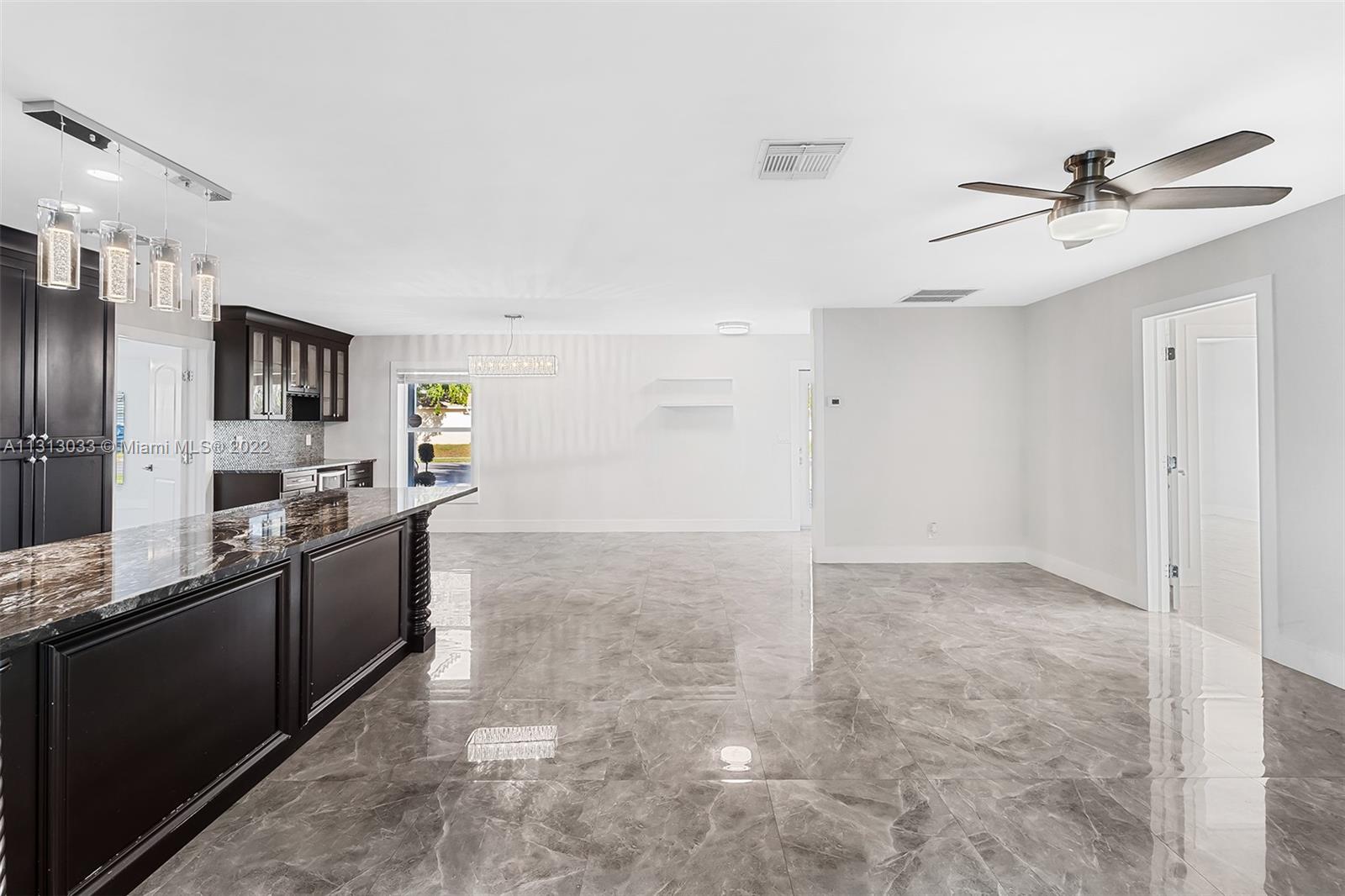 585 Northwest 15th Avenue Boca Raton, FL 33486 - Photo 7 of 55 Gallery Image 7