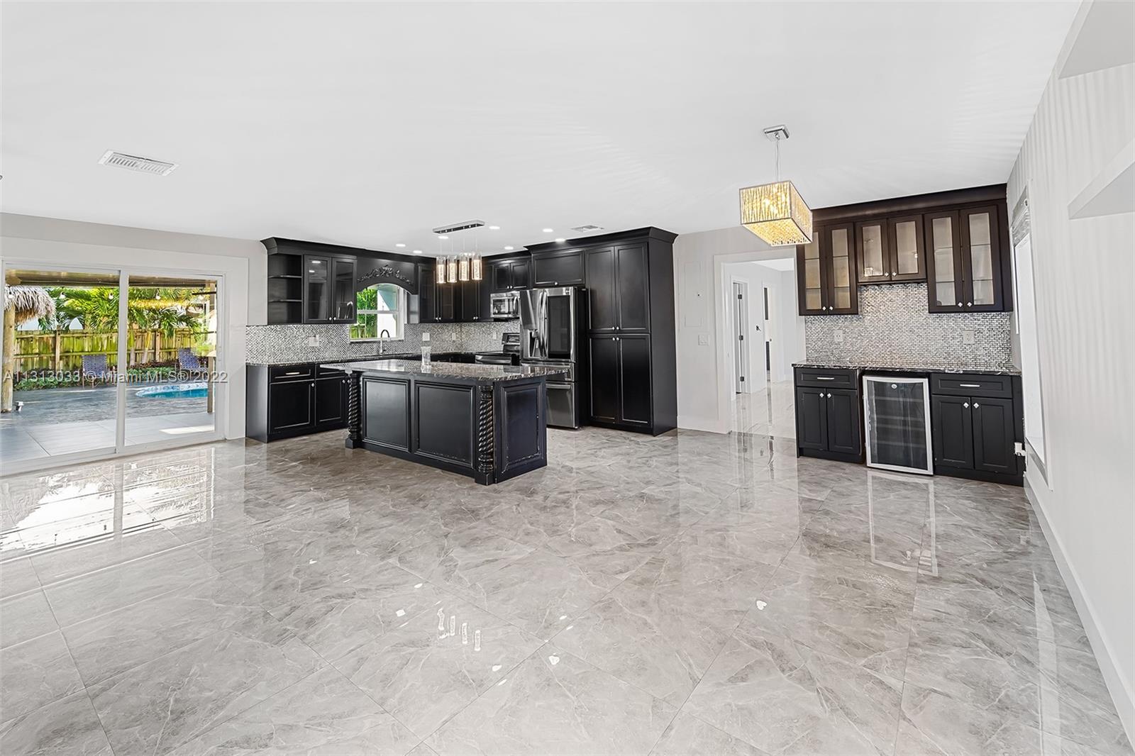 585 Northwest 15th Avenue Boca Raton, FL 33486 - Photo 9 of 55 Gallery Image 9