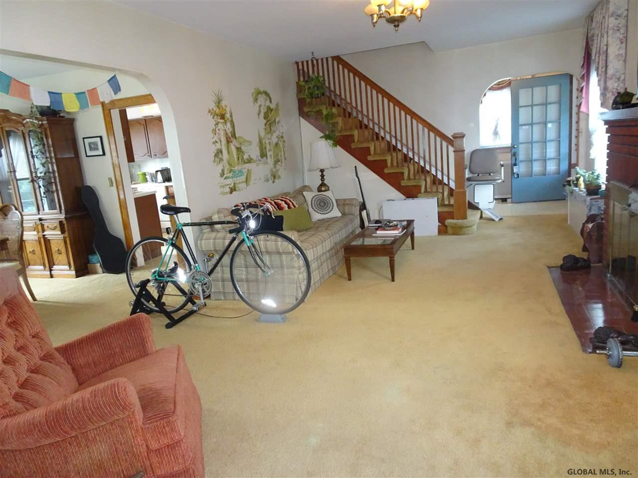 1119 Loudon Road Colonie, NY 12047 - Photo 8 of 21 Photo 9