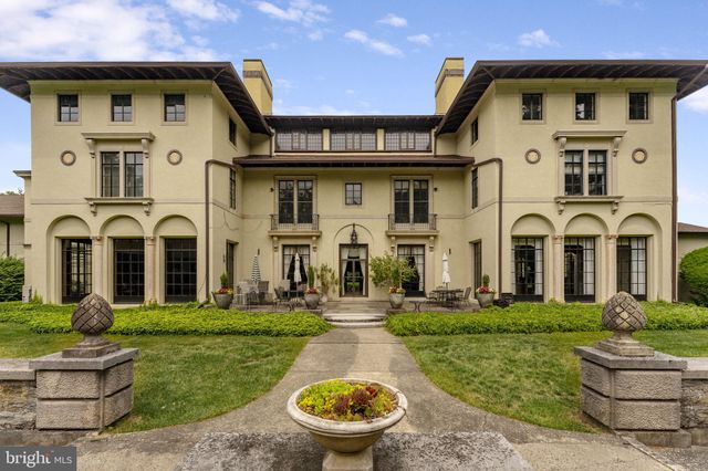 $350,000 | 104 Summit Drive, Unit B104, Bryn Mawr, PA 19010