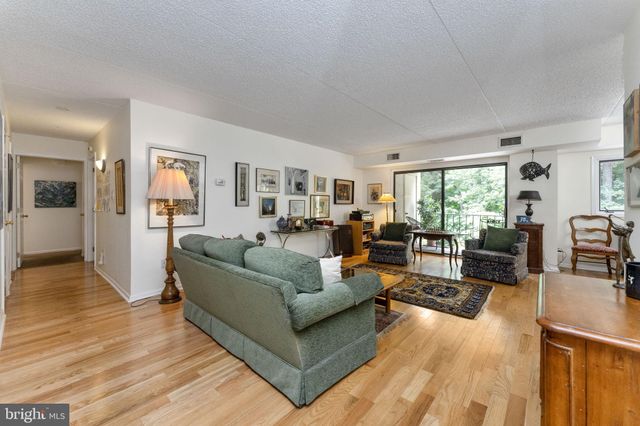 $350,000 | 104 Summit Drive, Unit B104, Bryn Mawr, PA 19010