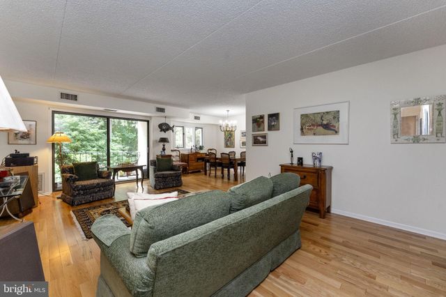 $350,000 | 104 Summit Drive, Unit B104, Bryn Mawr, PA 19010