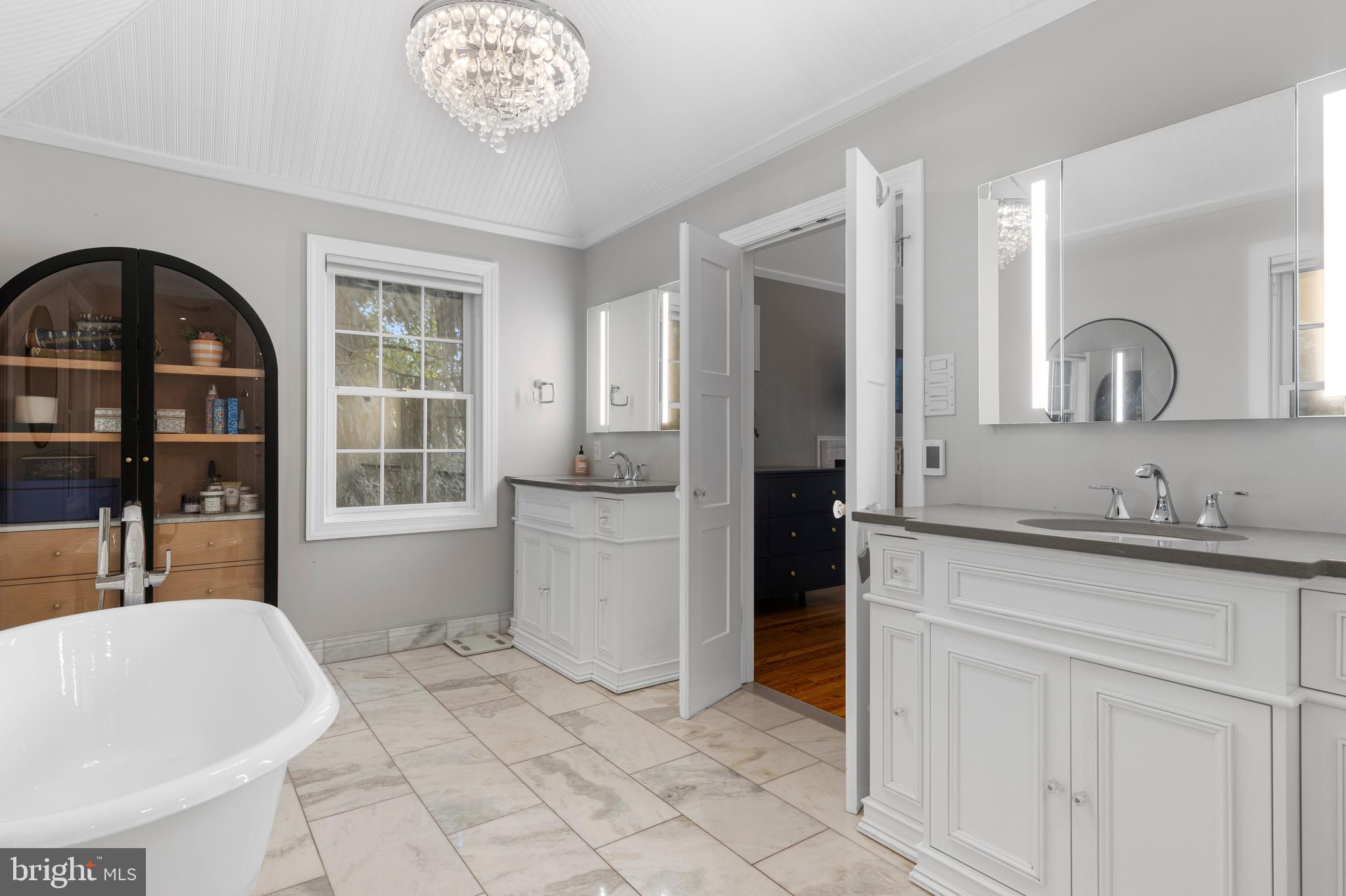 2 Private Way Wayne, PA 19087 - Photo 34 of 61 2 vanities and duel head shower