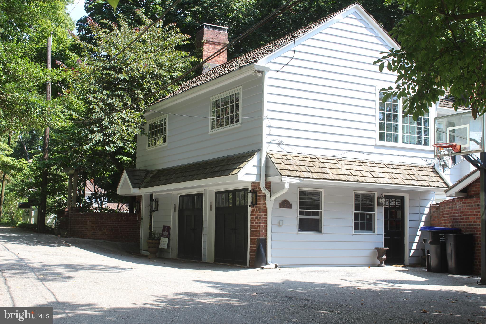 2 Private Way Wayne, PA 19087 - Photo 4 of 61 Garage and mud room entrance
