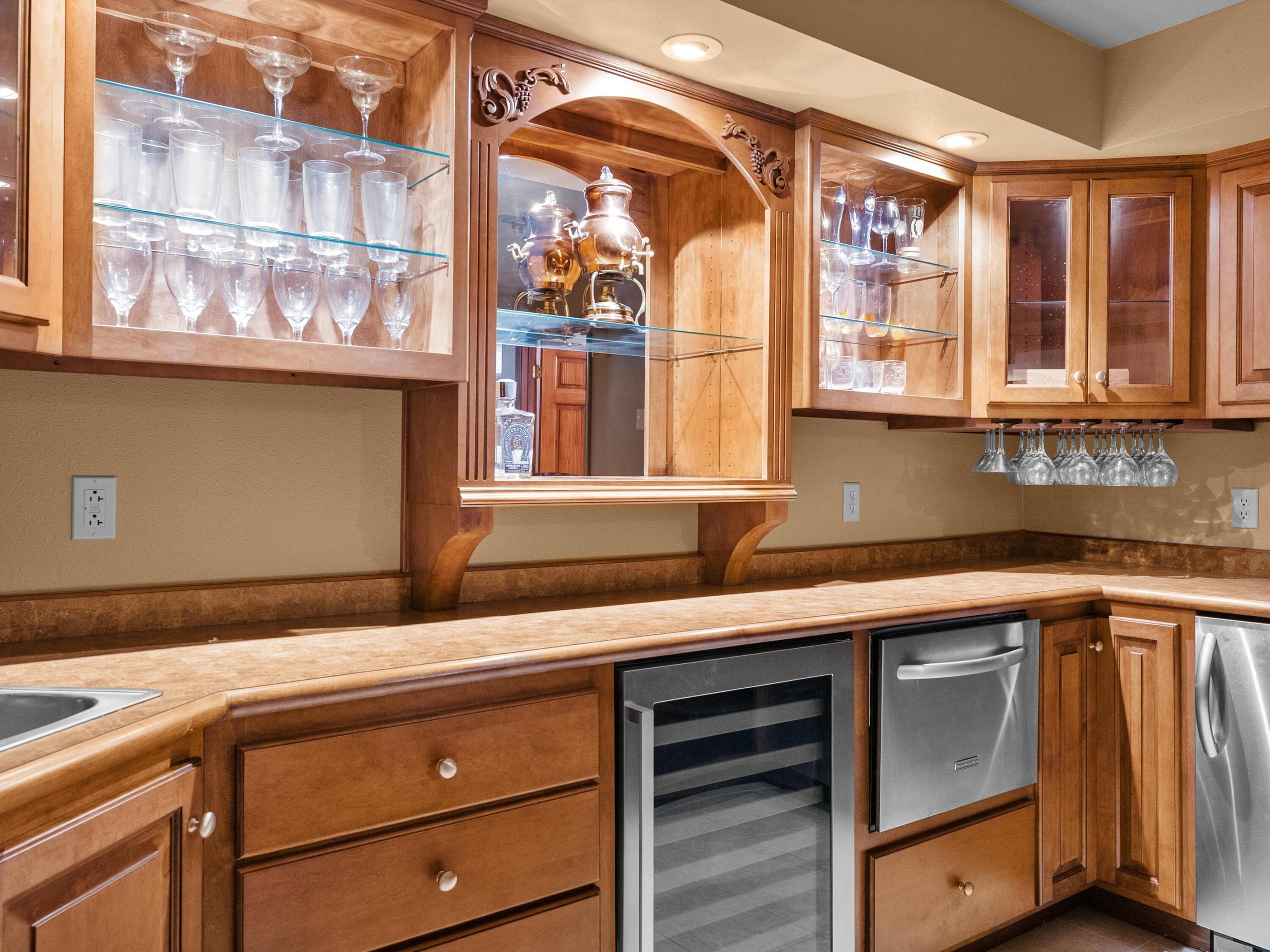 1127 Tanglewood Road Manitowoc, WI 54220 - Photo 7 of 72 58-057_2625342_09363