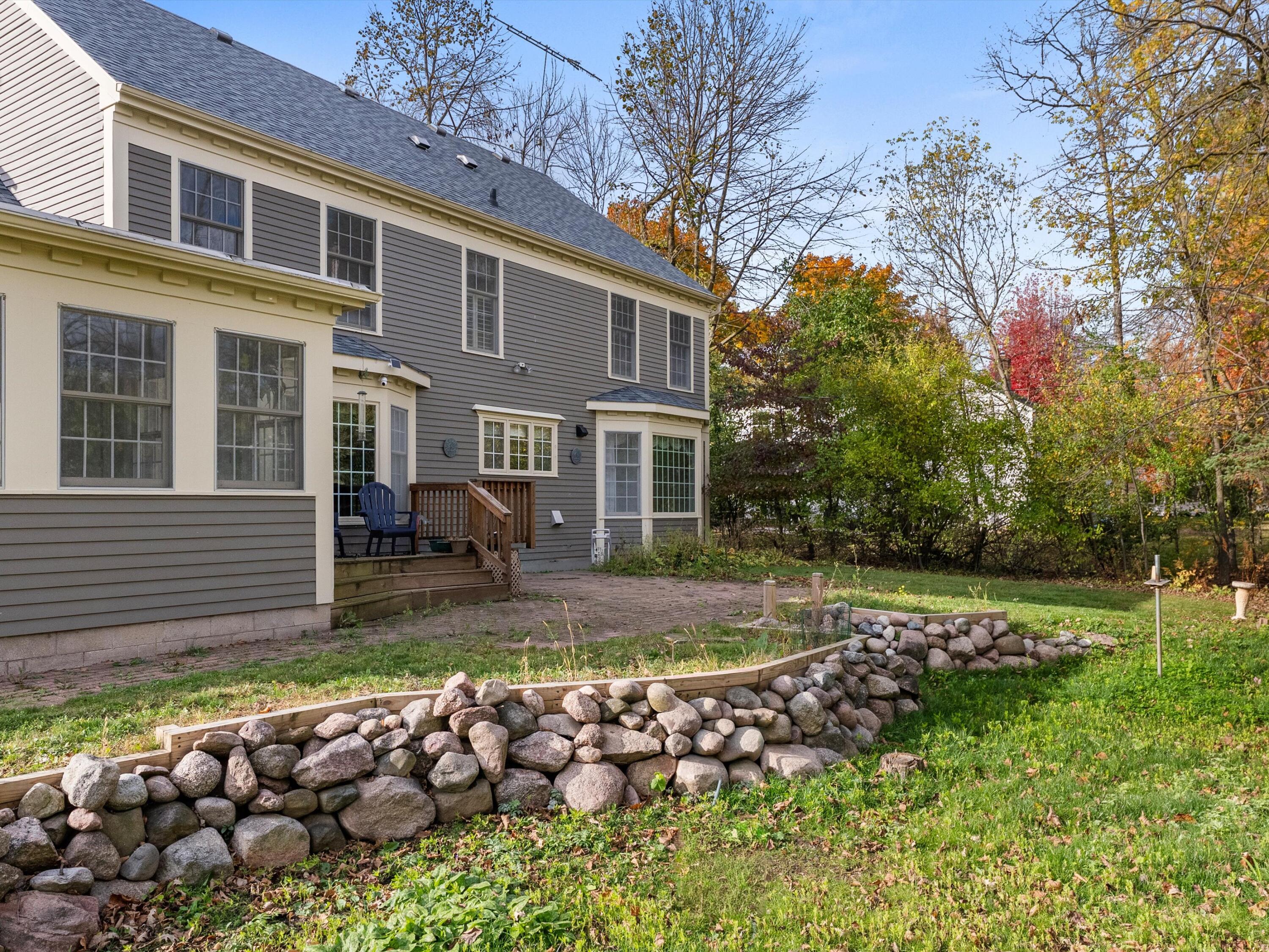 1127 Tanglewood Road Manitowoc, WI 54220 - Photo 15 of 72 07-006_2625342_09611